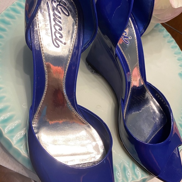 Gucci Blue patent” Sofia” wedges - Picture 2 of 5